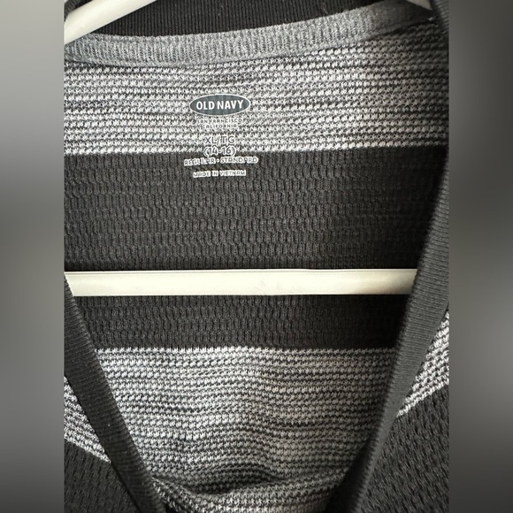 🎁Old Navy:Boys Long Sleeve Shirt- Size XL🎁 - Picture 3 of 4